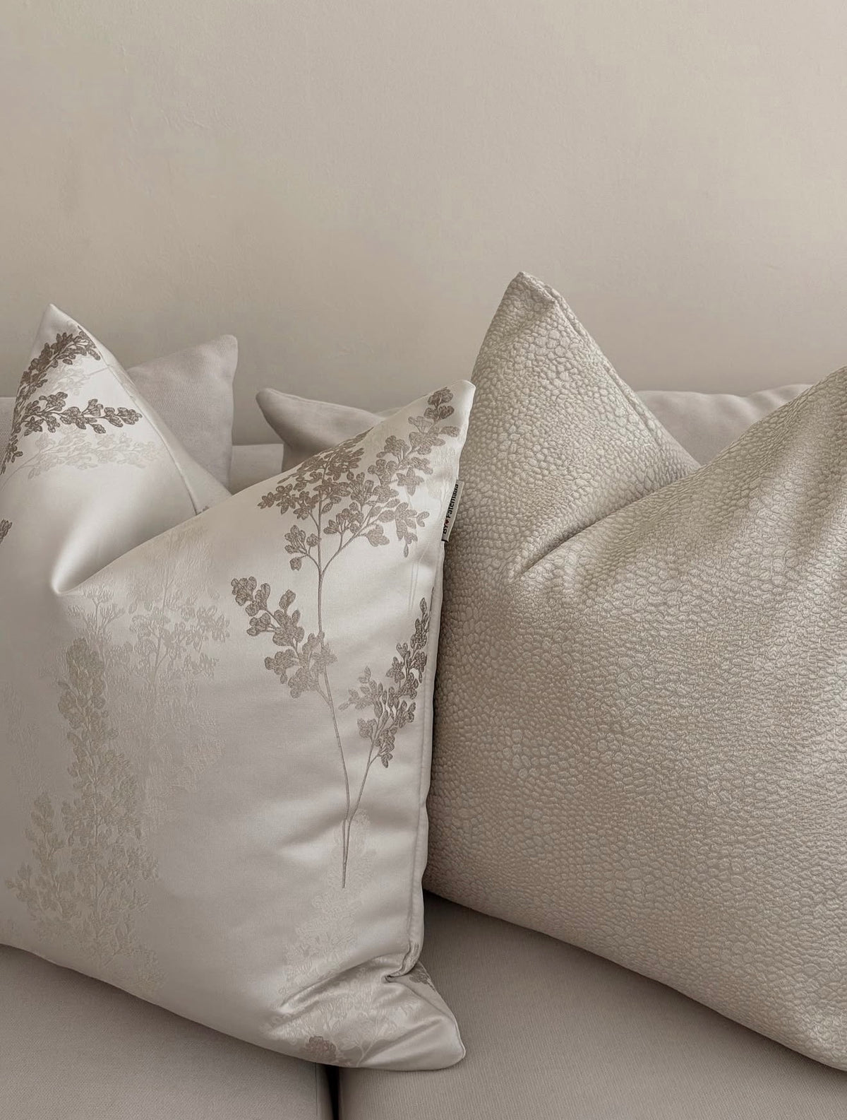 Cushion cover - 009
