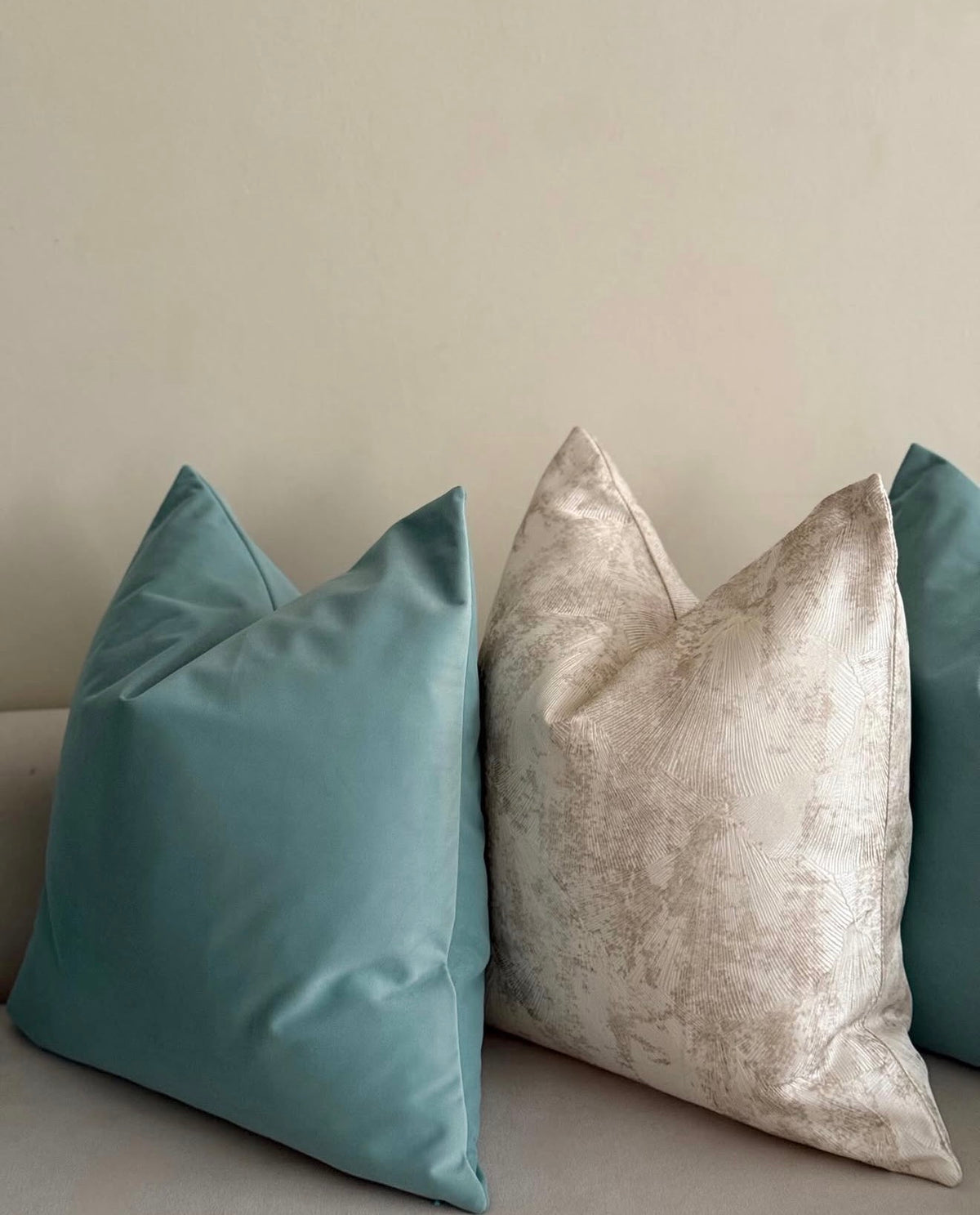 Cushion cover - 033