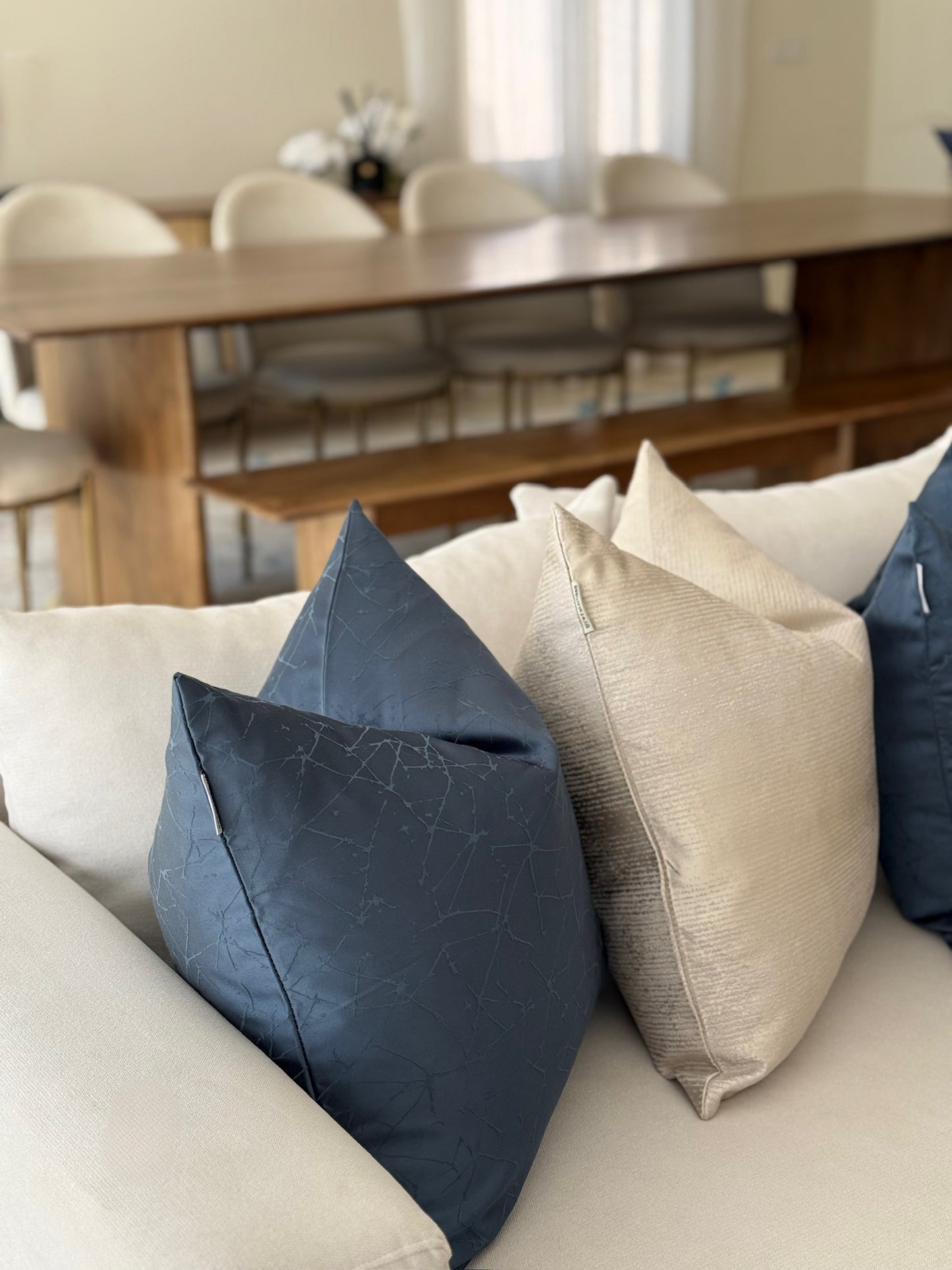 Cushion cover - 032
