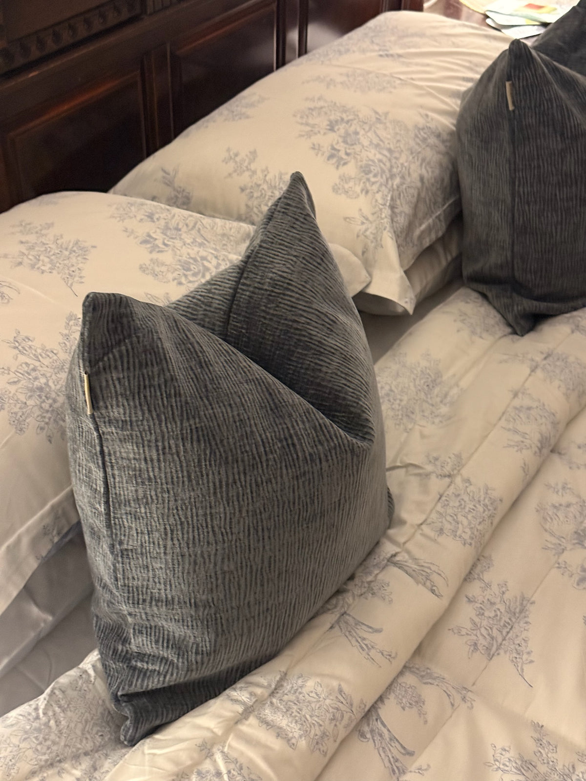 Cushion cover - 019