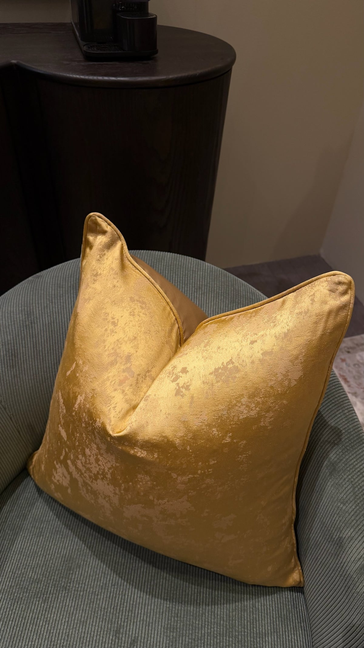 Cushion cover - 037