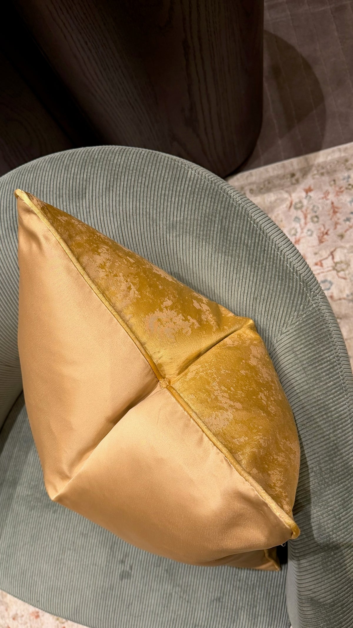 Cushion cover - 037