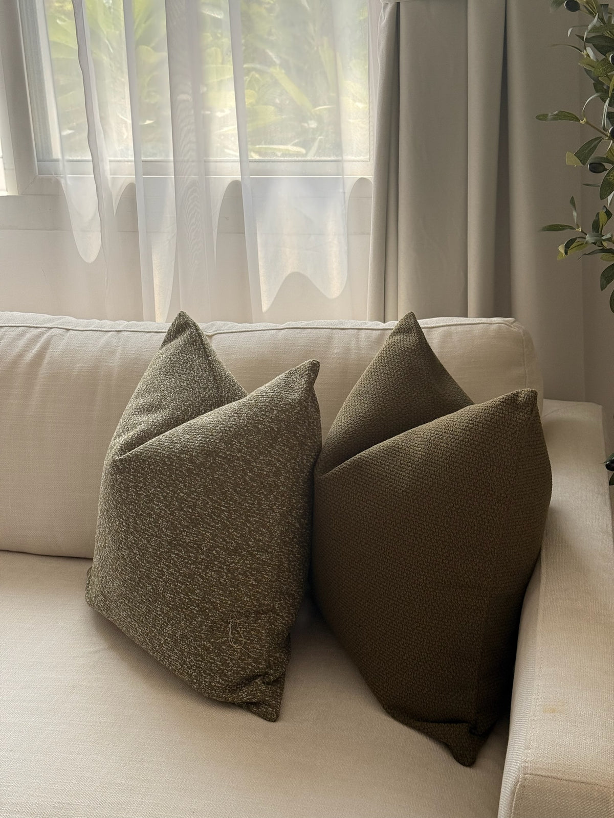 Cushion cover - 036