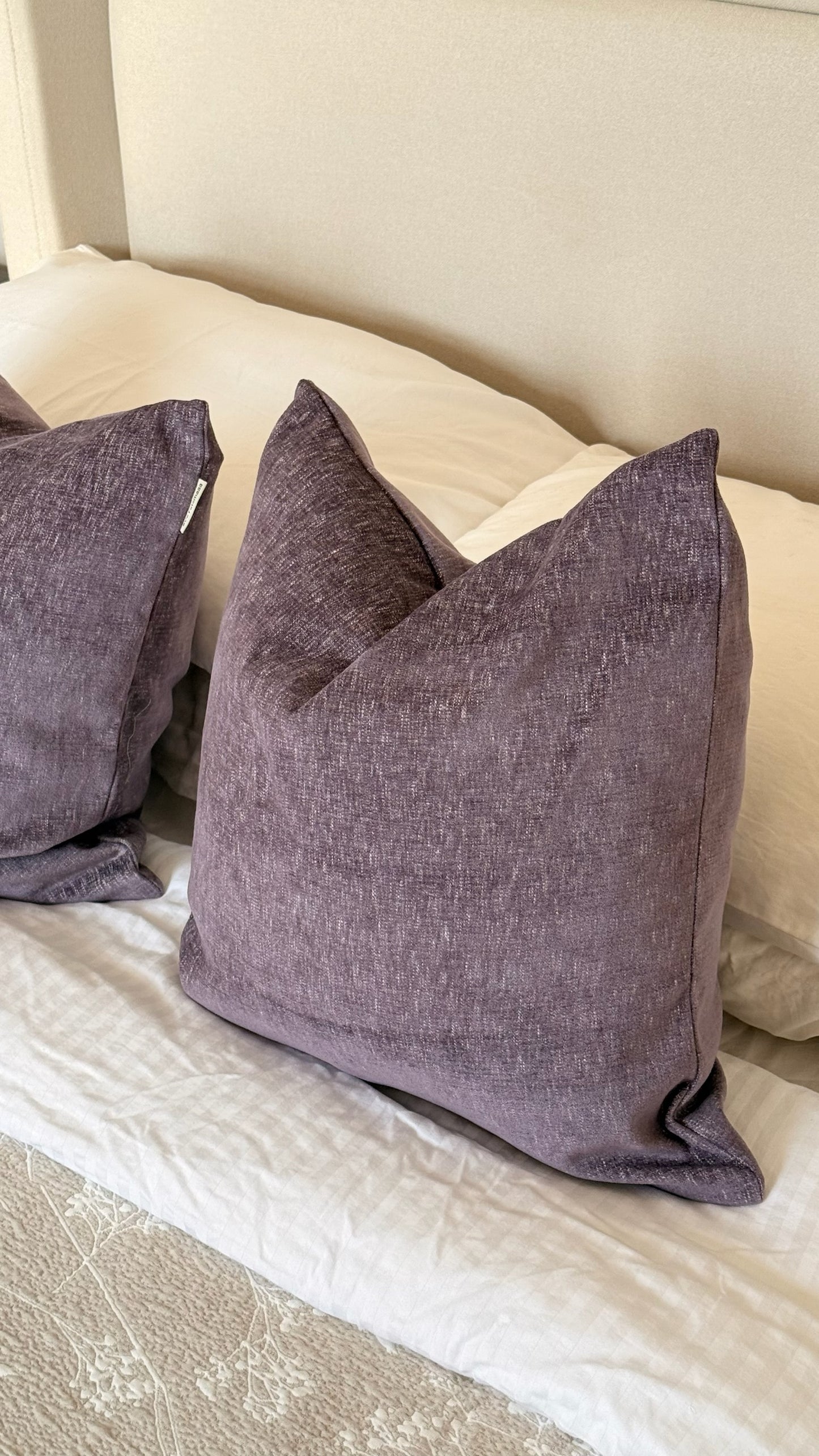 Cushion cover - 028